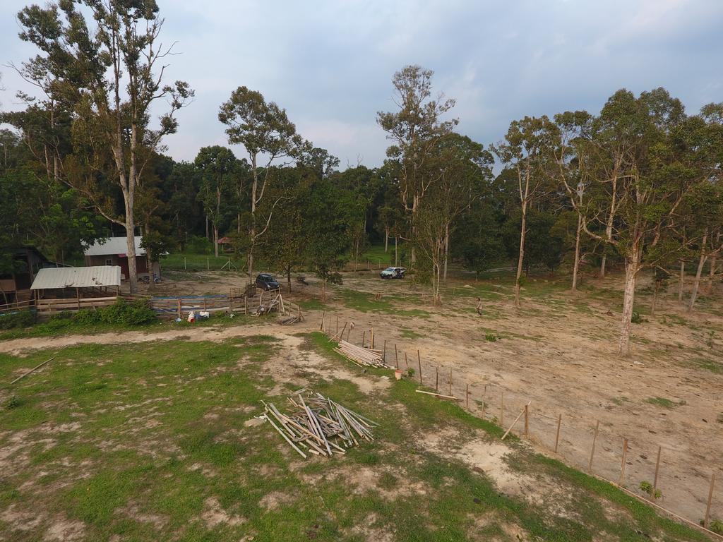 Chalet Kampong Semawar Kuala Kangsar Exterior photo